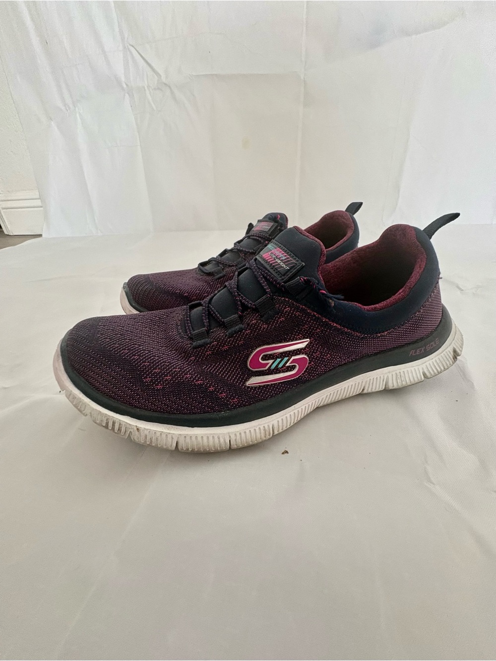Skechers Flex Appeal Sneakers Women’s 6.5 Navy Pink Memory Foam